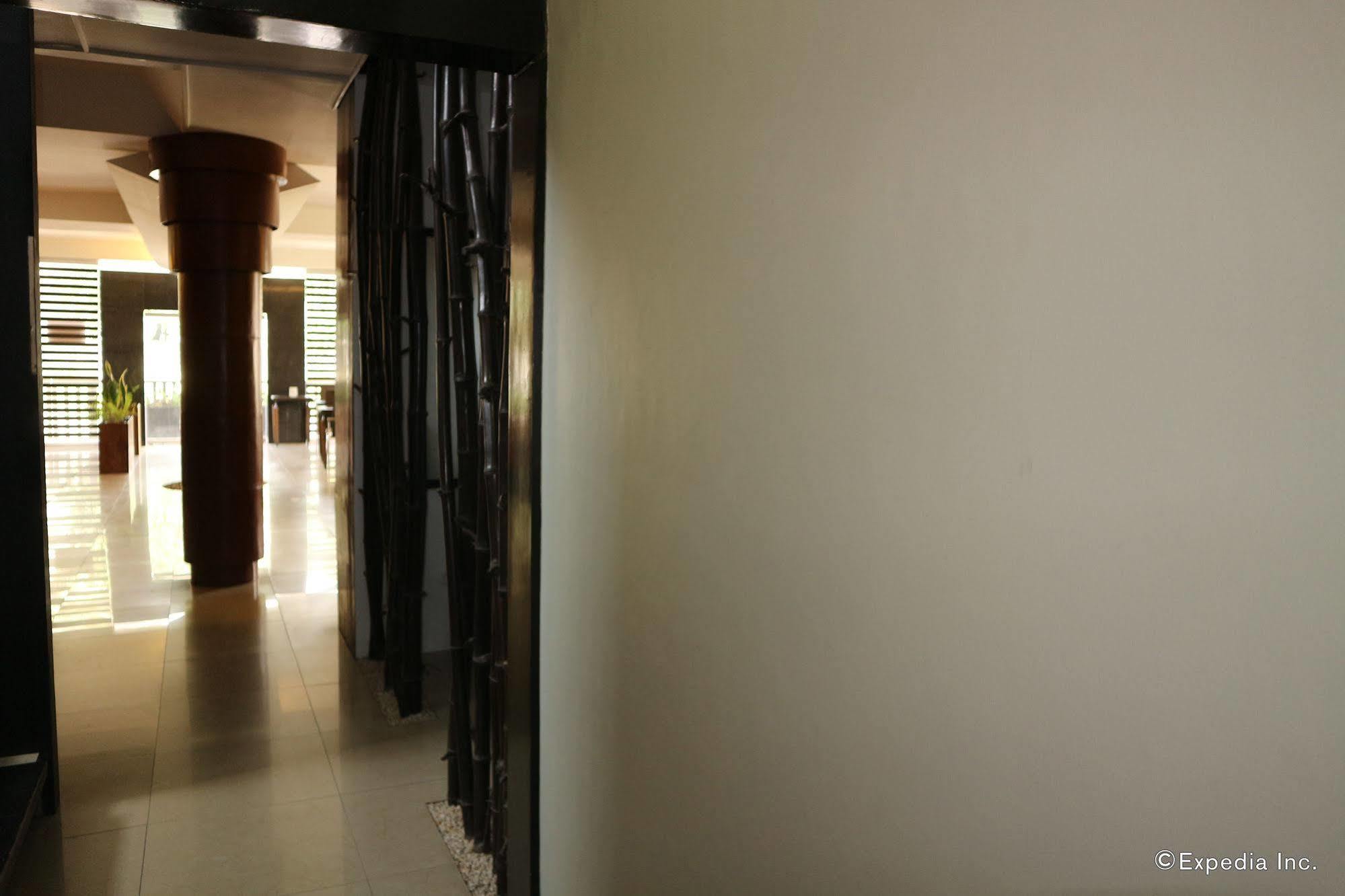 Basa Hotel Kalibo Buitenkant foto