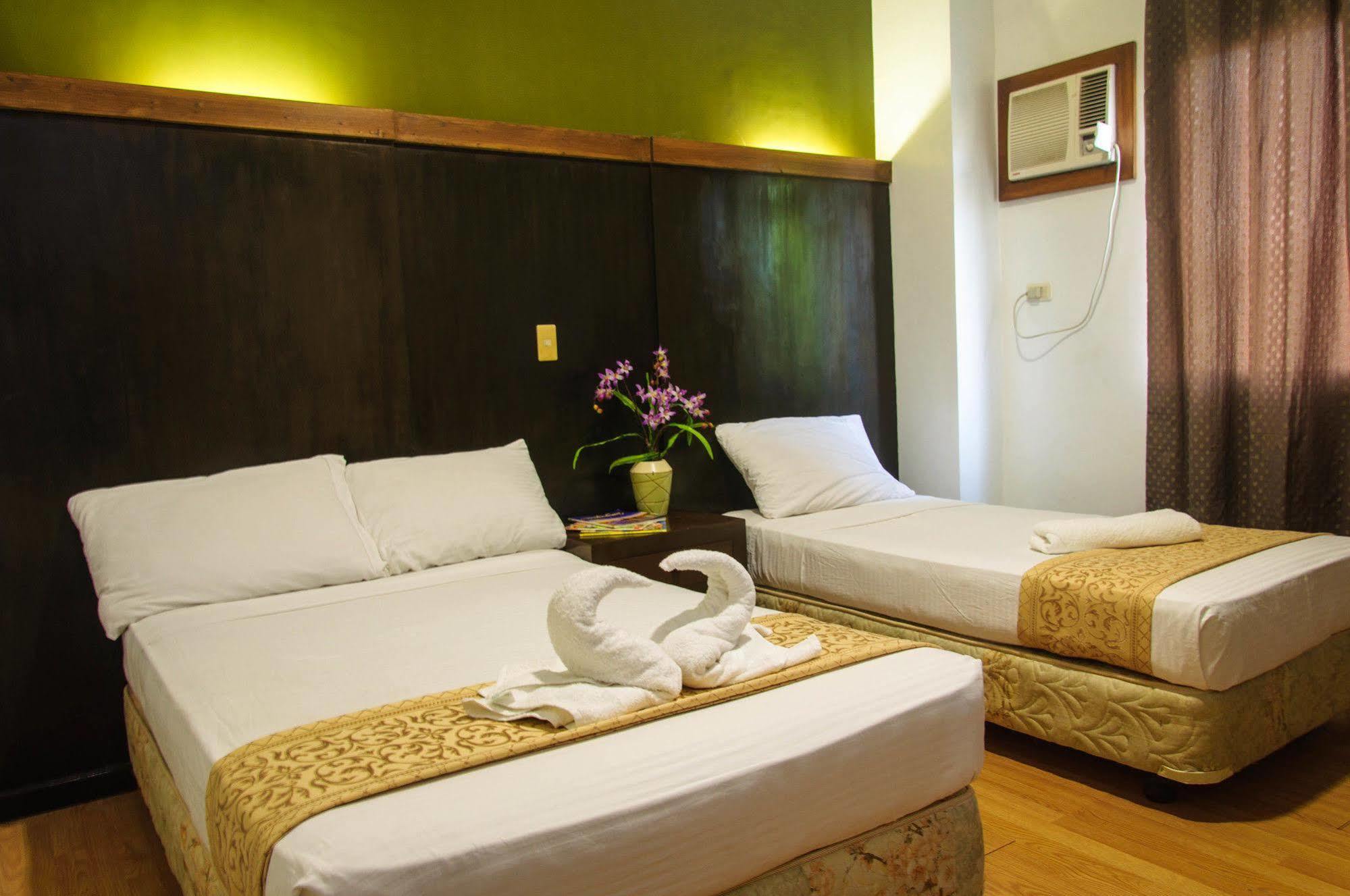 Basa Hotel Kalibo Buitenkant foto